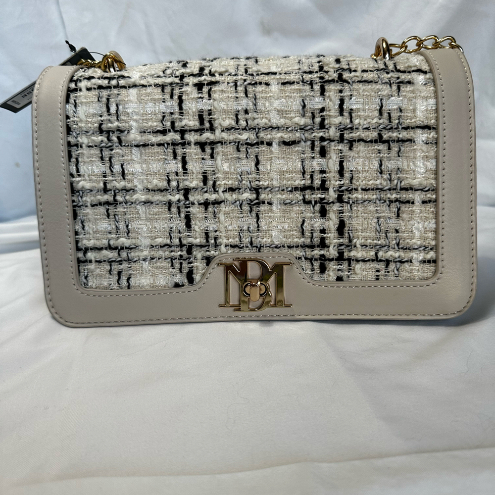 Tweed Chain Shoulder Bag in Cream and Black